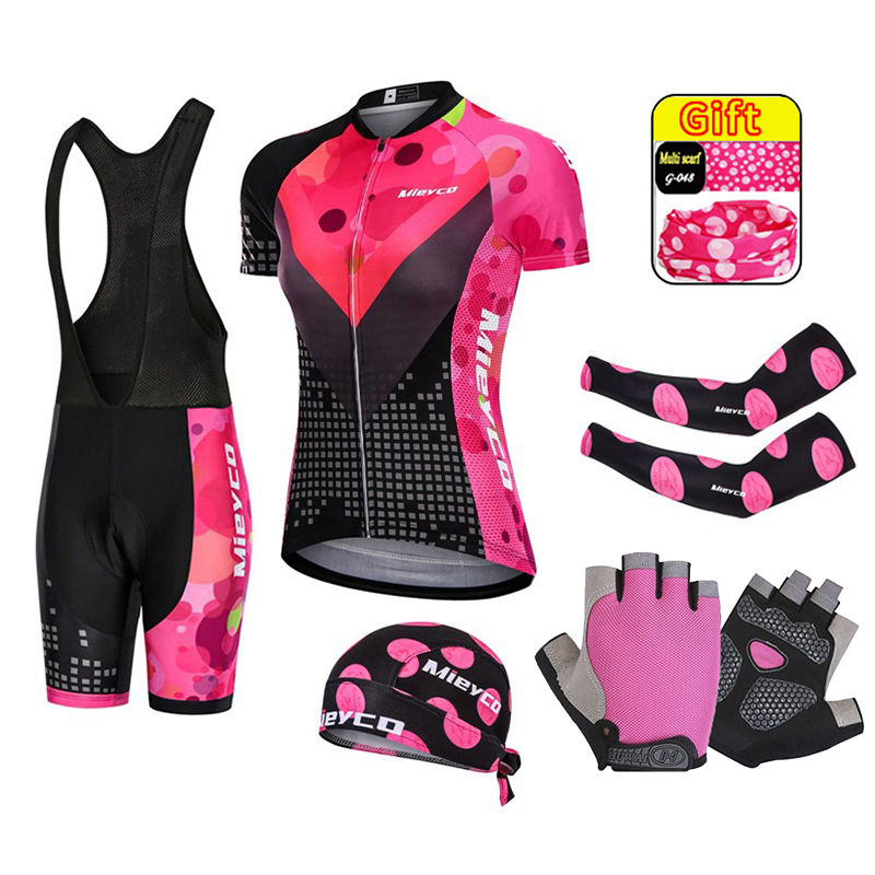 بدلة دراجة جبلية للنساء، ملابس - مراجعة Cycling Gear Ladies وسعره